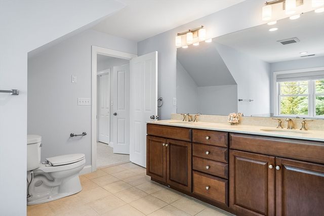 58 Sunset Ridge Lane 58, Bolton, MA 01740