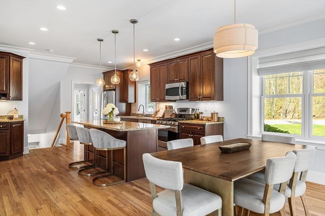 58 Sunset Ridge Lane 58, Bolton, MA 01740