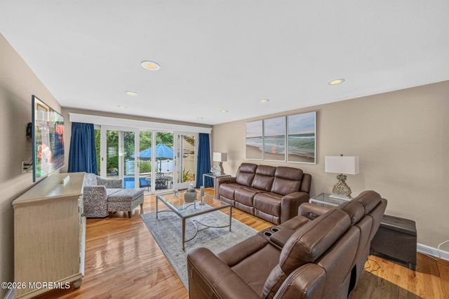 289 Euclid Avenue, Manasquan, NJ 08736