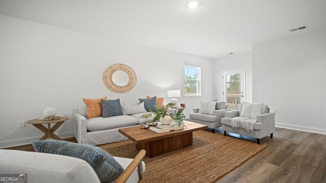 1046 Lakes Boulevard, Brunswick, GA 31525