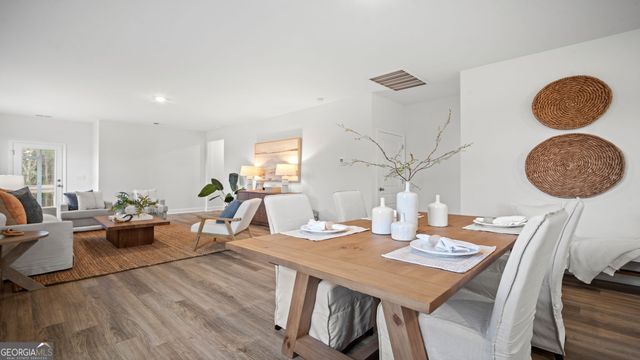 1046 Lakes Boulevard, Brunswick, GA 31525