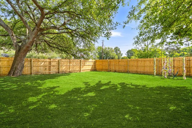 2708 Crestline Drive, North Charleston, SC 29405