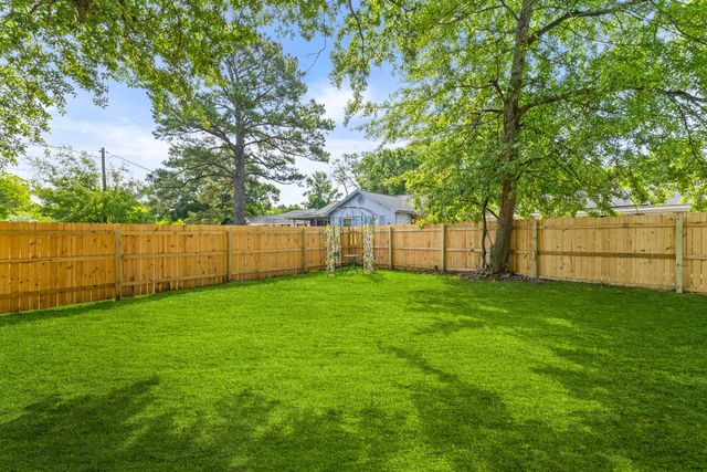 2708 Crestline Drive, North Charleston, SC 29405