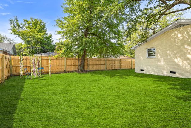 2708 Crestline Drive, North Charleston, SC 29405