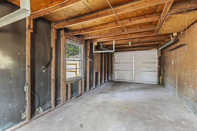 2708 Crestline Drive, North Charleston, SC 29405
