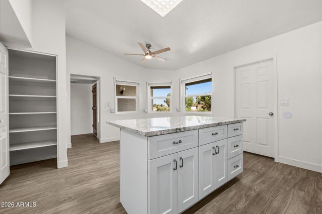 7203 E PUEBLO Avenue, Mesa, AZ 85208