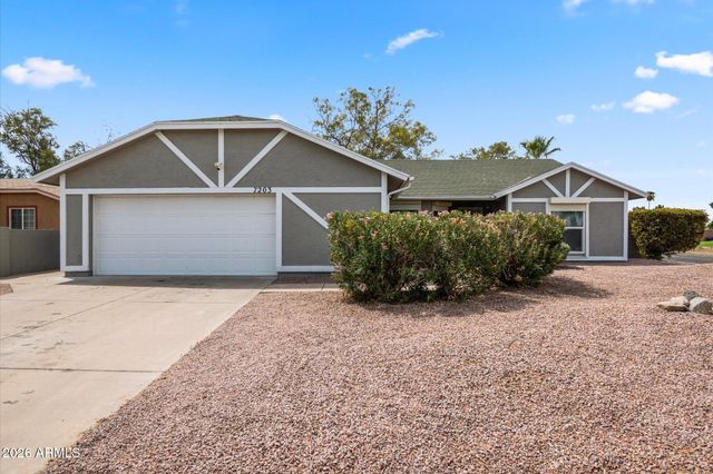 7203 E PUEBLO Avenue, Mesa, AZ 85208