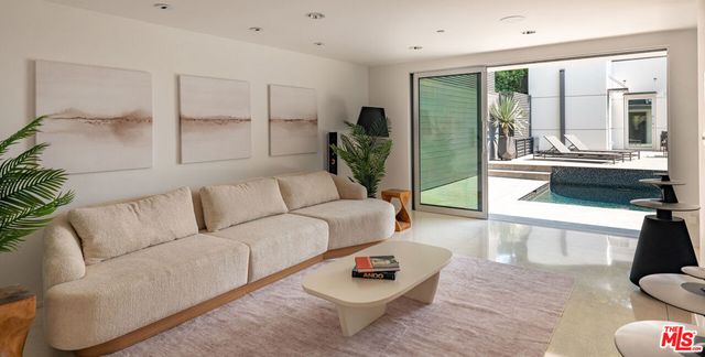 1545 Sunset Plaza Drive, Los Angeles, CA 90069