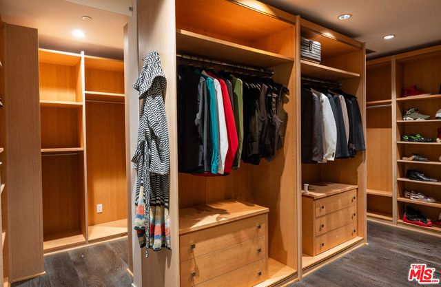 1545 Sunset Plaza Drive, Los Angeles, CA 90069