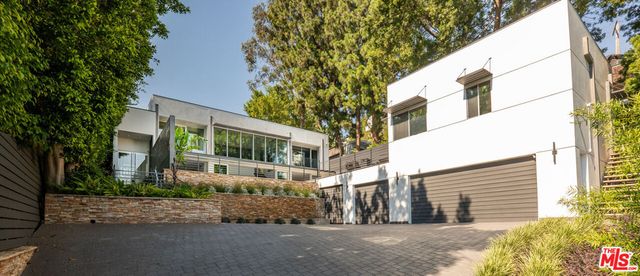 1545 Sunset Plaza Drive, Los Angeles, CA 90069