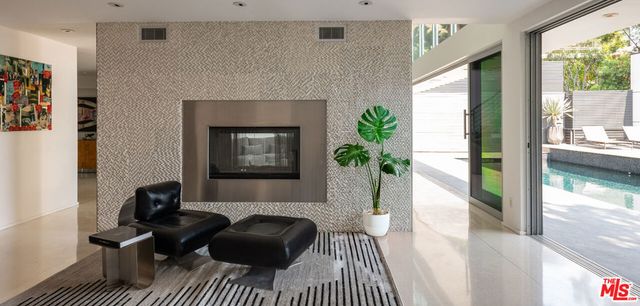 1545 Sunset Plaza Drive, Los Angeles, CA 90069