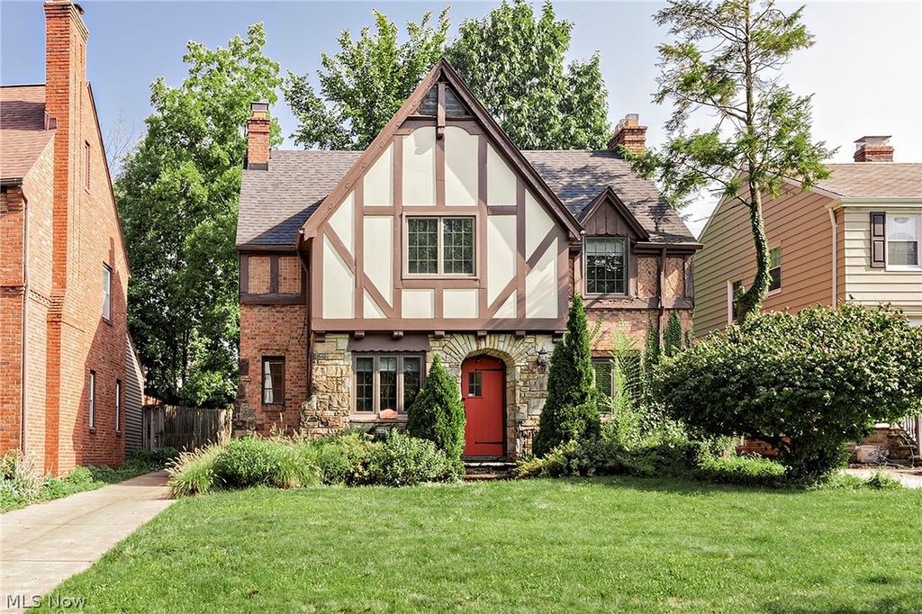 3781 Westwood Road, University Heights, OH 44118