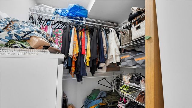 7601 E Treasure Dr 1011, North Bay Village, FL 33141