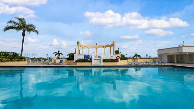 7601 E Treasure Dr 1011, North Bay Village, FL 33141