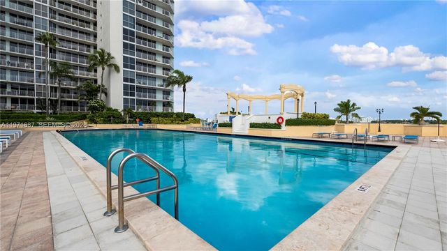 7601 E Treasure Dr 1011, North Bay Village, FL 33141