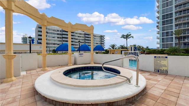 7601 E Treasure Dr 1011, North Bay Village, FL 33141