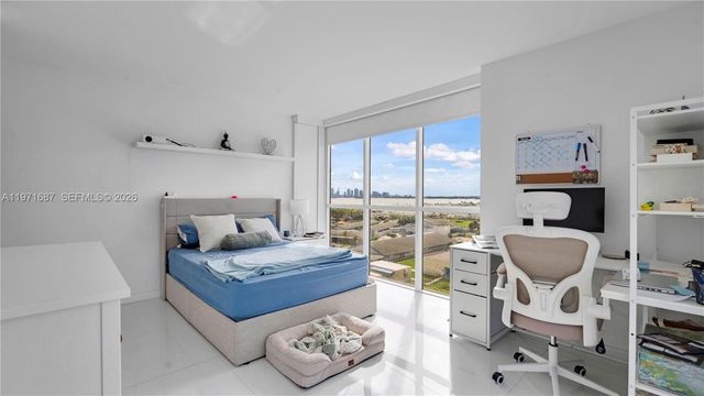 7601 E Treasure Dr 1011, North Bay Village, FL 33141