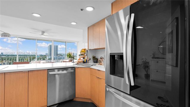 7601 E Treasure Dr 1011, North Bay Village, FL 33141