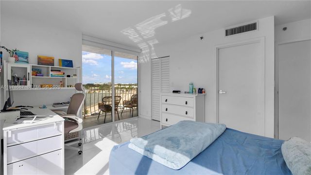 7601 E Treasure Dr 1011, North Bay Village, FL 33141