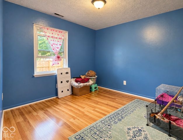 8830 Summer Walk Drive E, Indianapolis, IN 46227