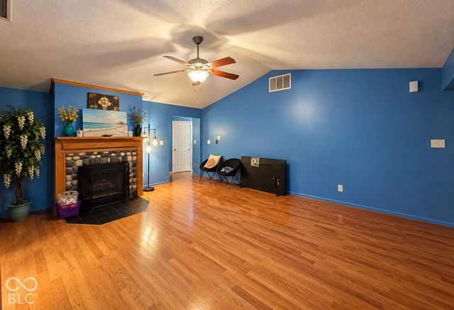 8830 Summer Walk Drive E, Indianapolis, IN 46227