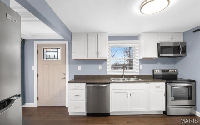 865 Lockwood Drive, St Clair, MO 63077