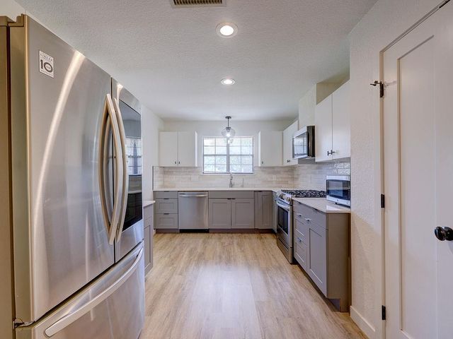 5842 Secrest DR, Austin, TX 78759