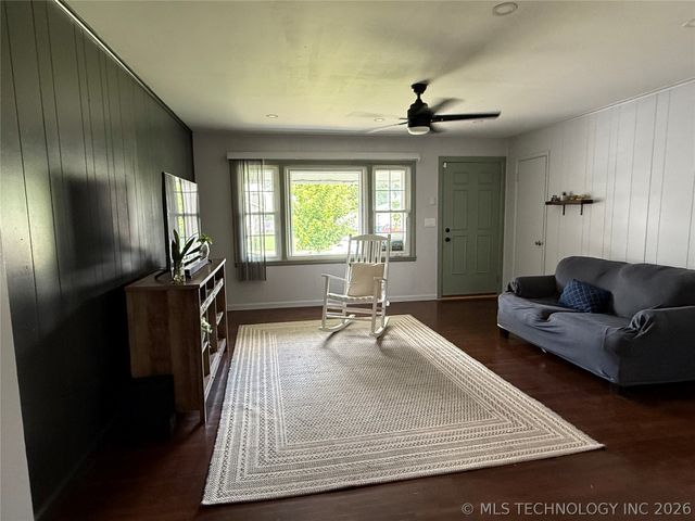 8944 E Newton Street, Tulsa, OK 74115