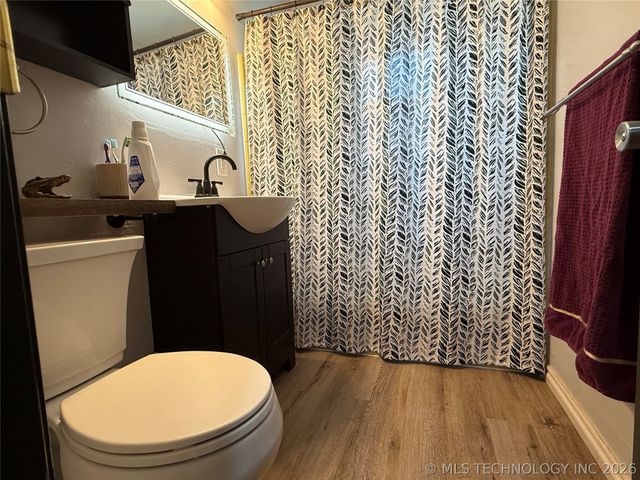 8944 E Newton Street, Tulsa, OK 74115
