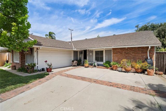 2147 Aster Place, Costa Mesa, CA 92627