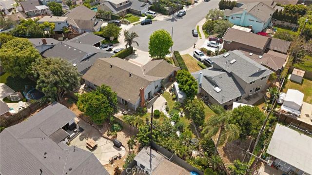 2147 Aster Place, Costa Mesa, CA 92627