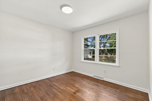 1052 Harbor View Road, Charleston, SC 29412