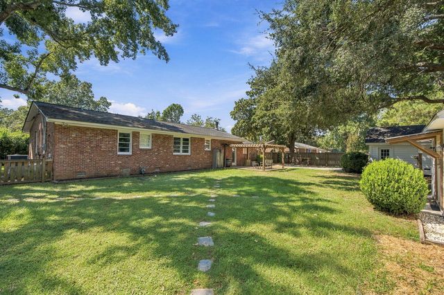 1052 Harbor View Road, Charleston, SC 29412