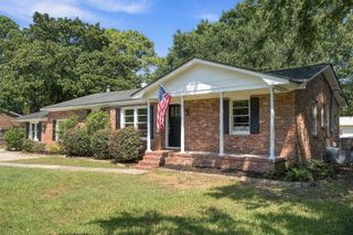 1052 Harbor View Road, Charleston, SC 29412