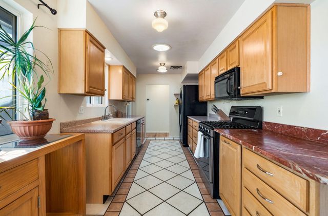 9300 Hannett Avenue NE, Albuquerque, NM 87112