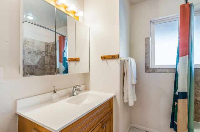 9300 Hannett Avenue NE, Albuquerque, NM 87112