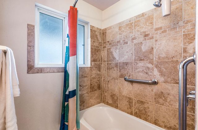 9300 Hannett Avenue NE, Albuquerque, NM 87112