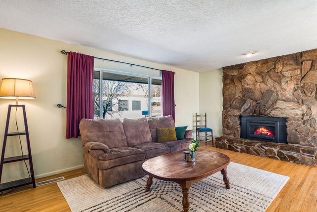 9300 Hannett Avenue NE, Albuquerque, NM 87112