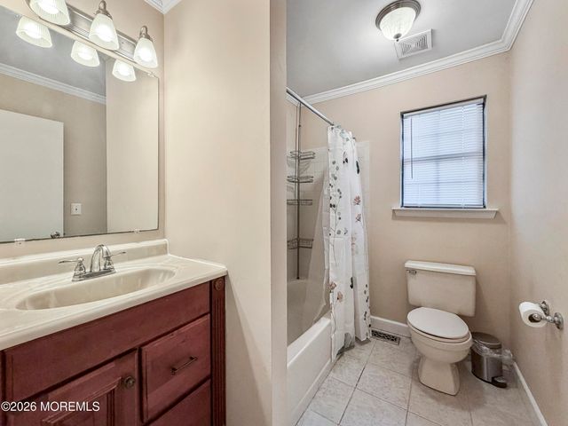 205 Bluebell Drive, Jackson, NJ 08527