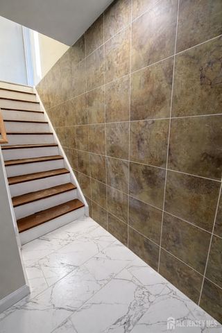 30 Falmouth Road, Iselin, NJ 08830