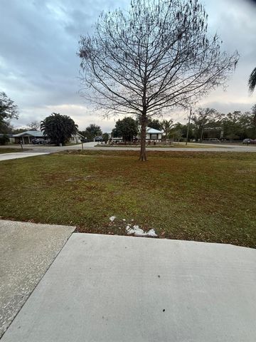 1327 SE VERMONT AVENUE, Arcadia, FL 34266