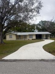 1327 SE VERMONT AVENUE, Arcadia, FL 34266