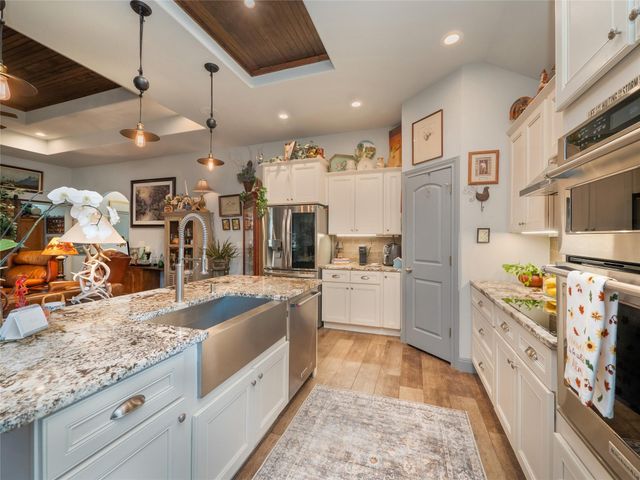 308 Buckhorn DR, Lago Vista, TX 78645
