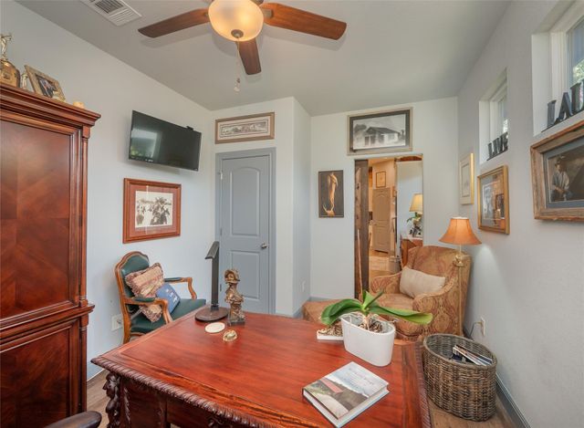 308 Buckhorn DR, Lago Vista, TX 78645
