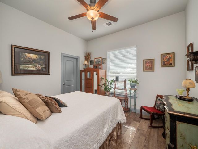 308 Buckhorn DR, Lago Vista, TX 78645