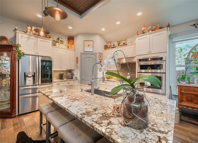 308 Buckhorn DR, Lago Vista, TX 78645