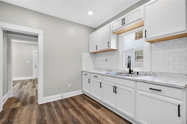 11209 Continental Avenue, Cleveland, OH 44104