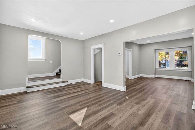 11209 Continental Avenue, Cleveland, OH 44104