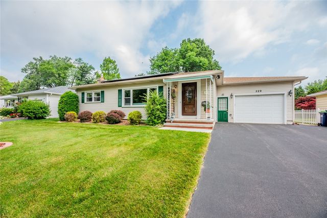 229 Angelus Drive, Irondequoit, NY 14622
