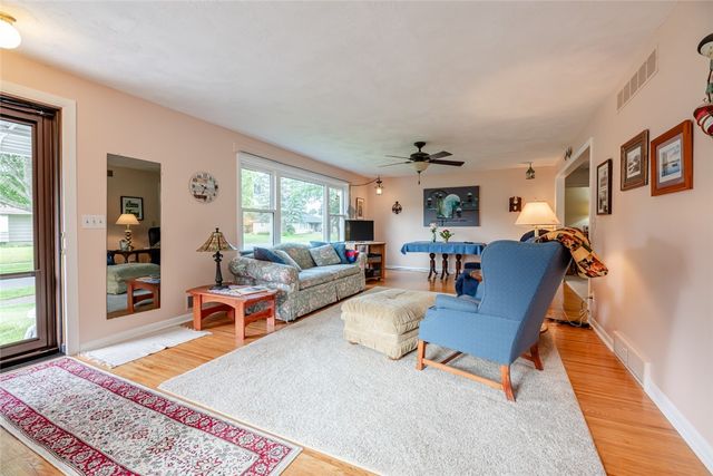 229 Angelus Drive, Irondequoit, NY 14622